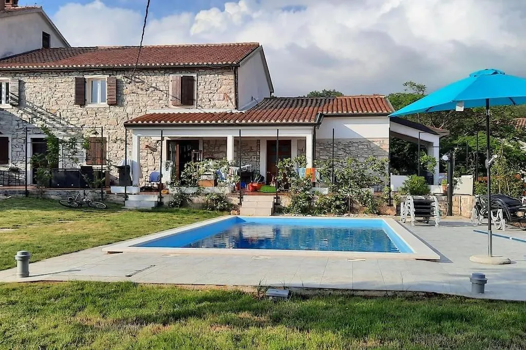 Holiday Home For 8 People, Pool + Sea View Vilanija