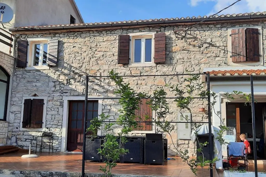 Holiday Home For 8 People, Pool + Sea View Vila Vilanija